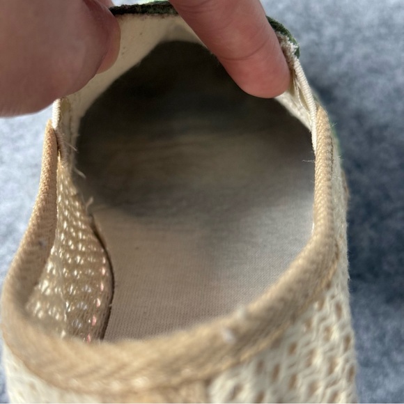 Goby Women's Green Tiger Eyes Man Made Slip-On Sneaker Espadrille Shoes- Sz 10‎ - Picture 8 of 10